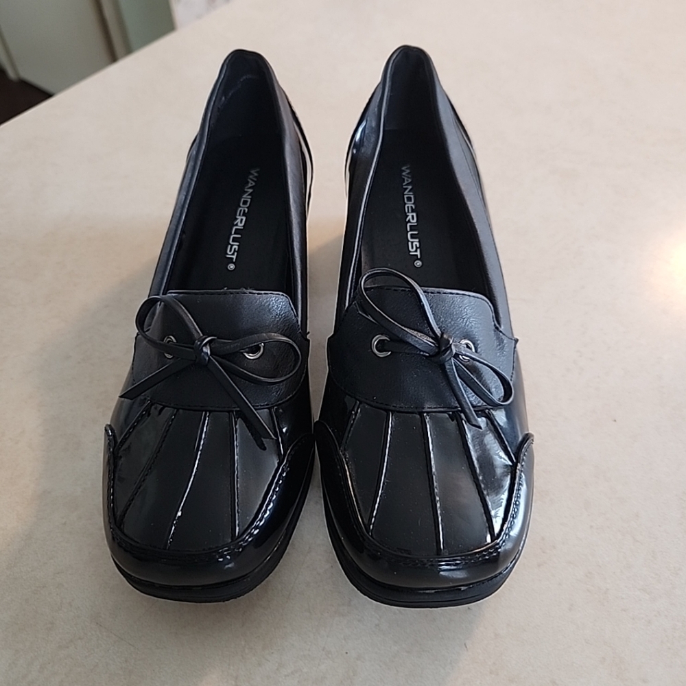 NEW Wanderlust Women's Sz 6.5W Black Vegan Patent Leather Topsider Duck Shoes - Picture 2 of 11